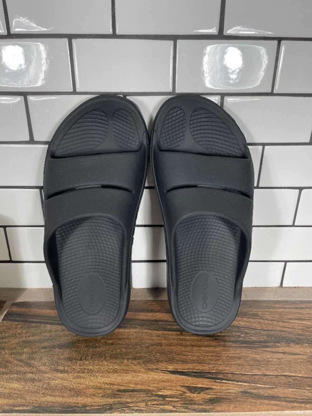 OOFOS OOahh Shoes Womens Size 7 Black Recovery Comfort Slip On Slide Sandals - Picture 7 of 14